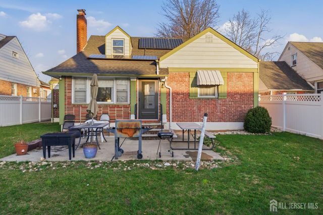 1490 Champlin Square, Teaneck, NJ 07666