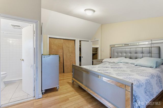 1490 Champlin Square, Teaneck, NJ 07666