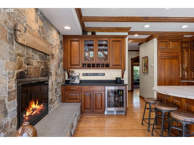 21469 WATERFORD Pl, West Linn, OR 97068