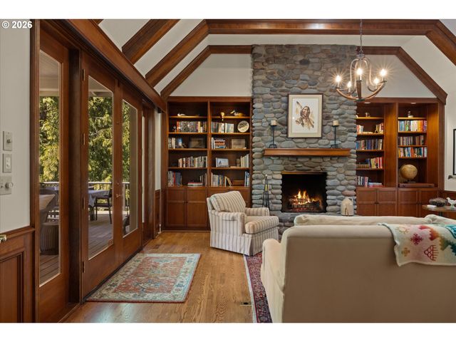 21469 WATERFORD Pl, West Linn, OR 97068
