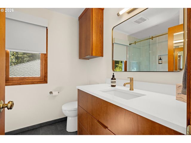 21469 WATERFORD Pl, West Linn, OR 97068
