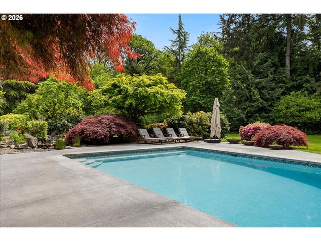 21469 WATERFORD Pl, West Linn, OR 97068