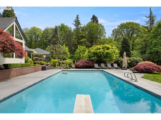 21469 WATERFORD Pl, West Linn, OR 97068