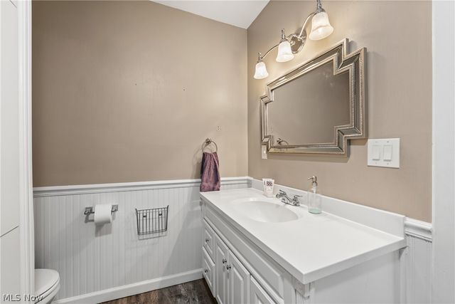 1473 Wyandotte Avenue, Lakewood, OH 44107