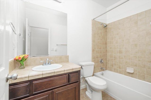 2036 Vignolia Loop, Roseville, CA 95747