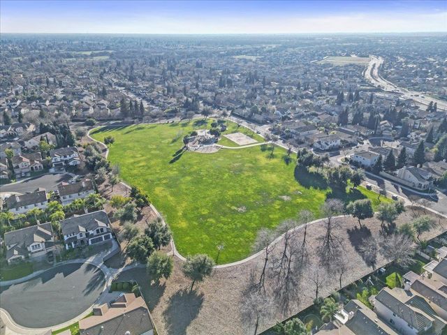 2036 Vignolia Loop, Roseville, CA 95747