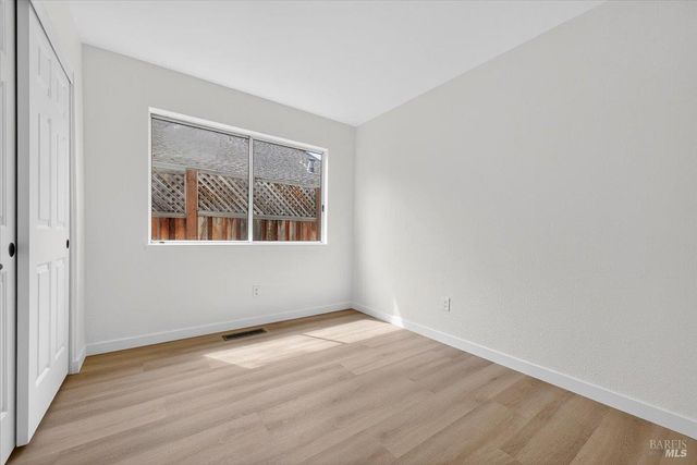 124 Macklin Dr, Cotati, CA 94931