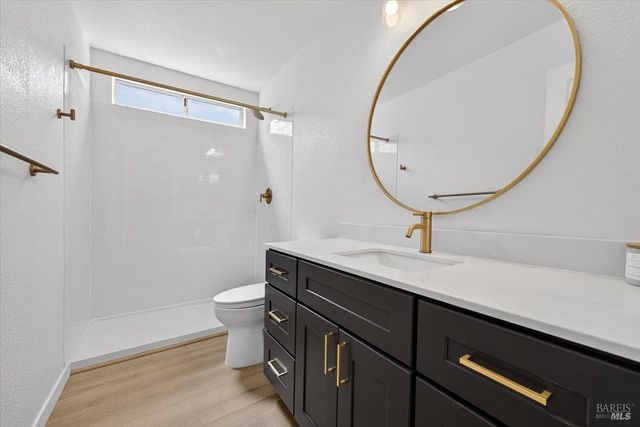 124 Macklin Dr, Cotati, CA 94931