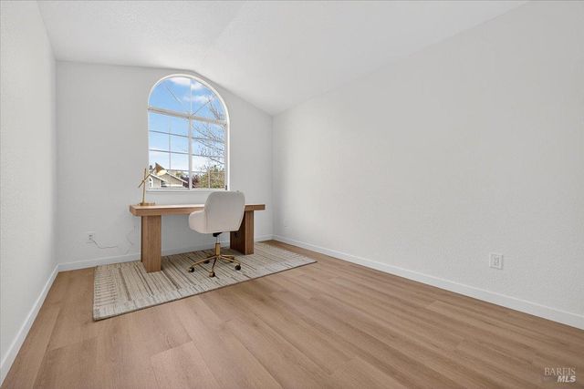 124 Macklin Dr, Cotati, CA 94931