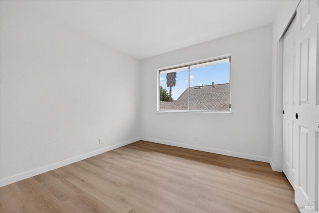 124 Macklin Dr, Cotati, CA 94931