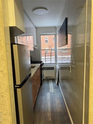 9941 64th Avenue A11, Rego Park, NY 11374