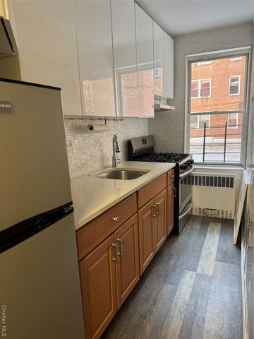 9941 64th Avenue A11, Rego Park, NY 11374