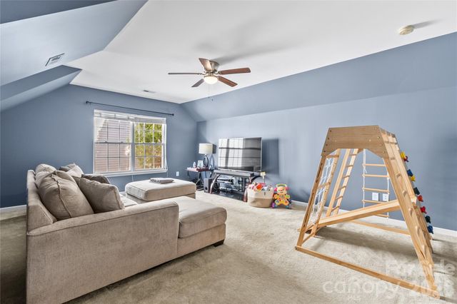 7030 Carrington Pointe Drive, Huntersville, NC 28078