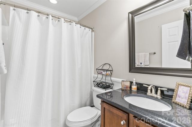 7030 Carrington Pointe Drive, Huntersville, NC 28078