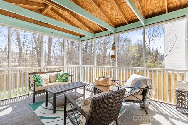 7030 Carrington Pointe Drive, Huntersville, NC 28078