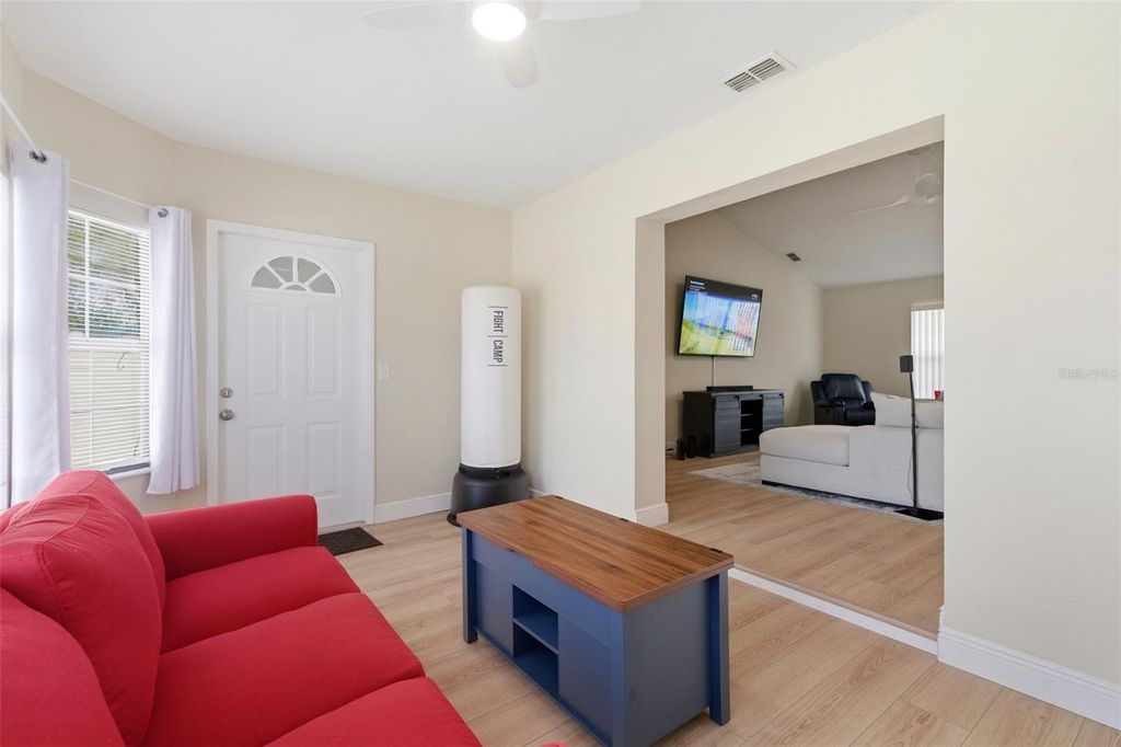 Image 14 of property listing at 9425 BARNSTEAD LANE, Port Richey, FL 34668