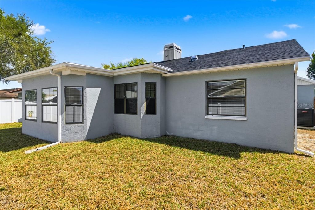 Image 45 of property listing at 9425 BARNSTEAD LANE, Port Richey, FL 34668