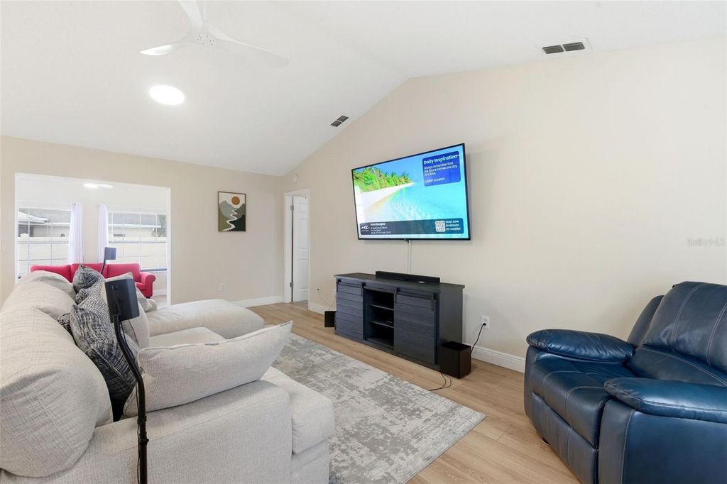 Image 9 of property listing at 9425 BARNSTEAD LANE, Port Richey, FL 34668