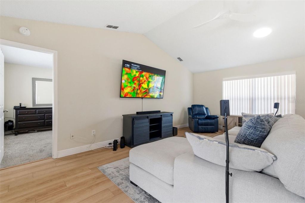 Image 10 of property listing at 9425 BARNSTEAD LANE, Port Richey, FL 34668