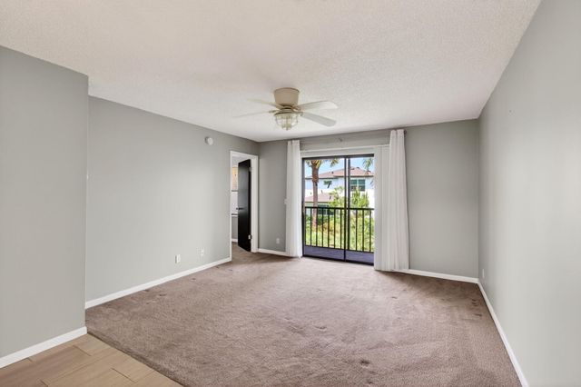 7245 Golf Colony Court 205, Lake Worth, FL 33467
