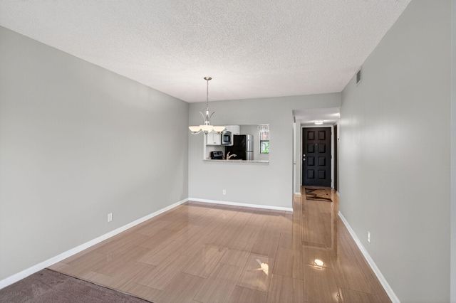 7245 Golf Colony Court 205, Lake Worth, FL 33467