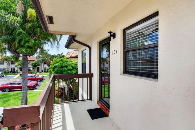 7245 Golf Colony Court 205, Lake Worth, FL 33467