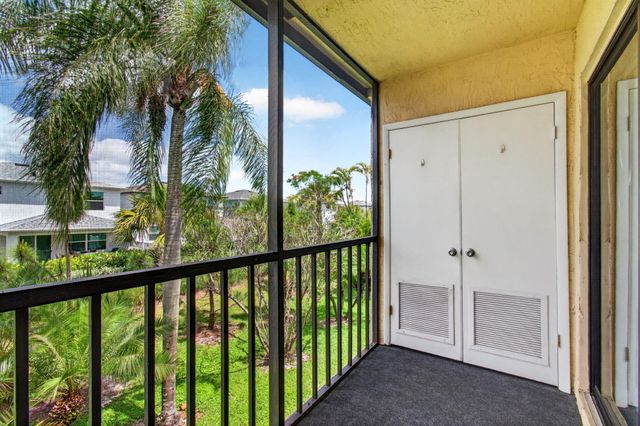 7245 Golf Colony Court 205, Lake Worth, FL 33467