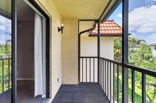 7245 Golf Colony Court 205, Lake Worth, FL 33467