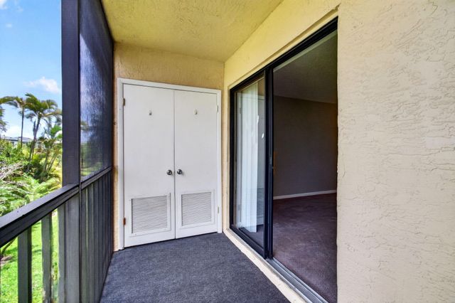 7245 Golf Colony Court 205, Lake Worth, FL 33467