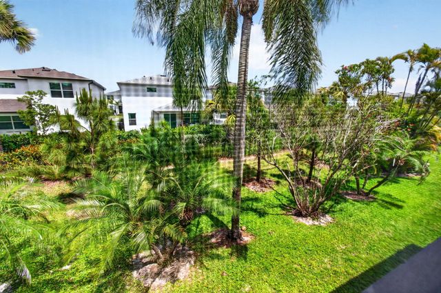 7245 Golf Colony Court 205, Lake Worth, FL 33467