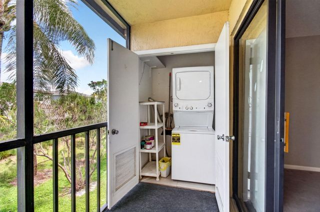 7245 Golf Colony Court 205, Lake Worth, FL 33467