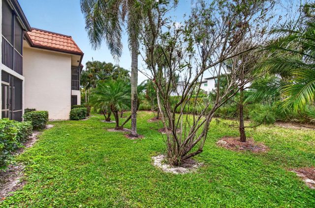 7245 Golf Colony Court 205, Lake Worth, FL 33467