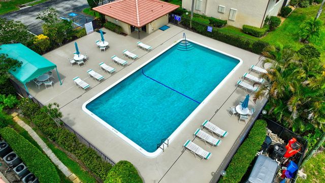 7245 Golf Colony Court 205, Lake Worth, FL 33467