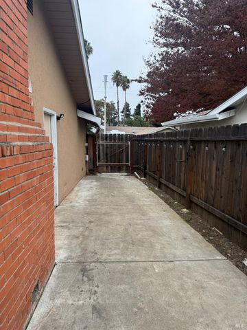 1858 Barbour Dr, Fairfield, CA 94534