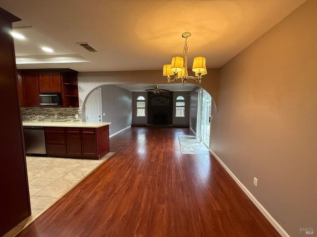 1858 Barbour Dr, Fairfield, CA 94534