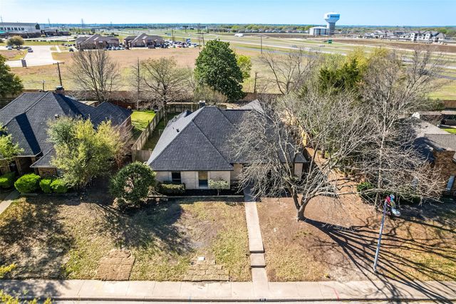 212 Pueblo Drive, Waxahachie, TX 75165