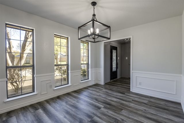 212 Pueblo Drive, Waxahachie, TX 75165