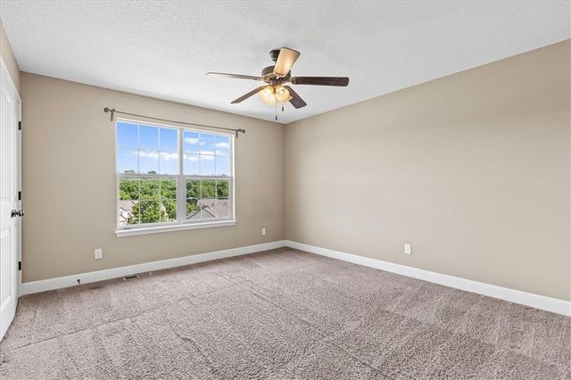 5401 N Hickory Street, Kansas City, MO 64118