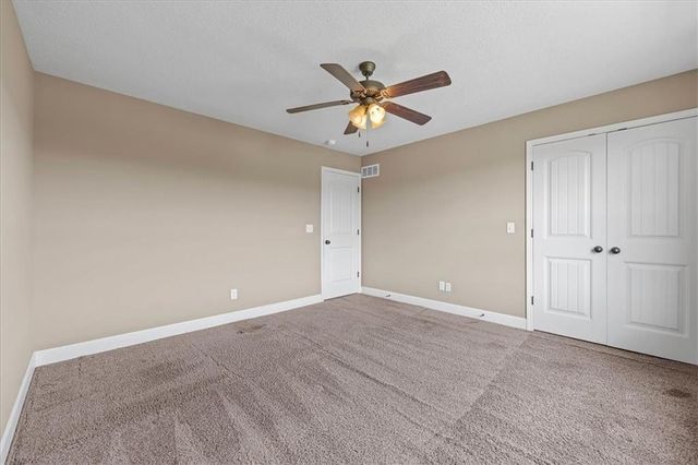 5401 N Hickory Street, Kansas City, MO 64118