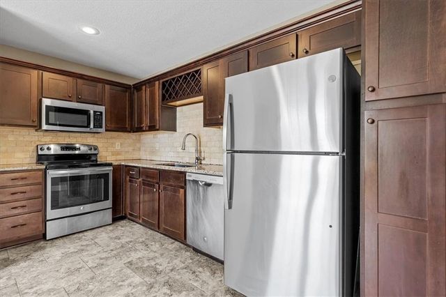 5401 N Hickory Street, Kansas City, MO 64118