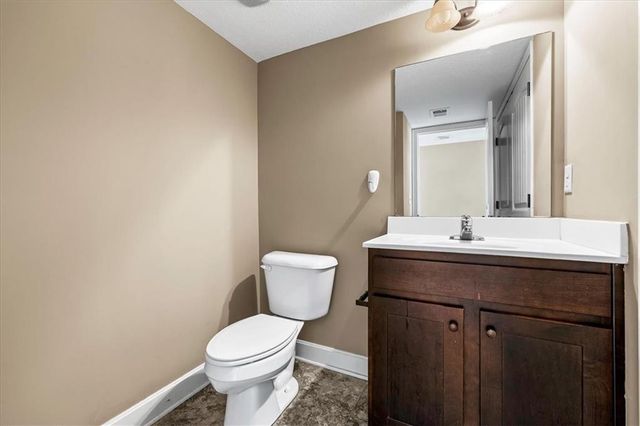 5401 N Hickory Street, Kansas City, MO 64118
