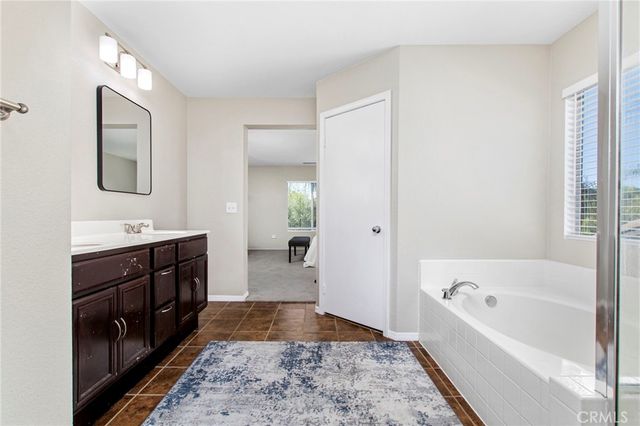31604 Umbria, Winchester, CA 92596