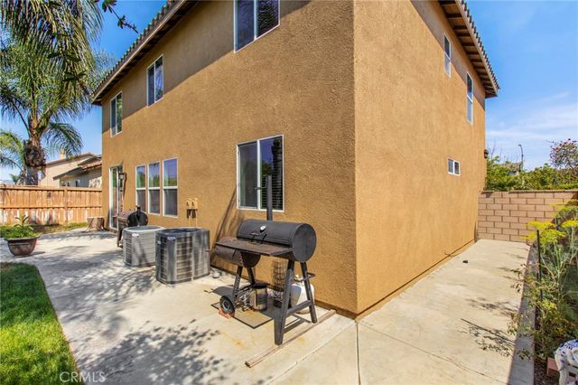 31604 Umbria, Winchester, CA 92596