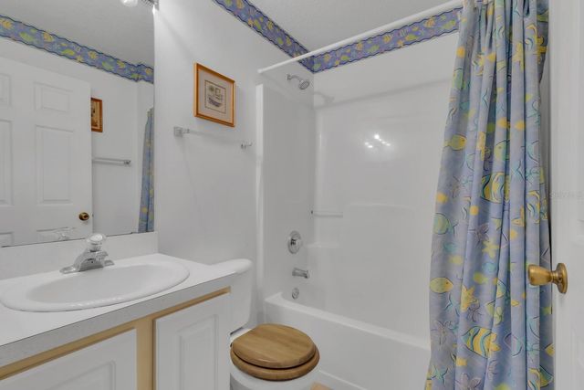 12 DELAWARE AVENUE, St Cloud, FL 34769