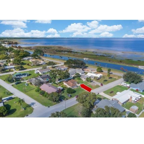 12 DELAWARE AVENUE, St Cloud, FL 34769