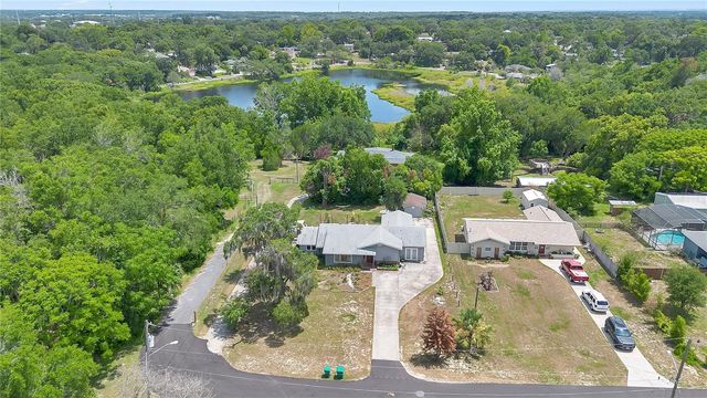 1420 E 8TH AVENUE, Mount Dora, FL 32757
