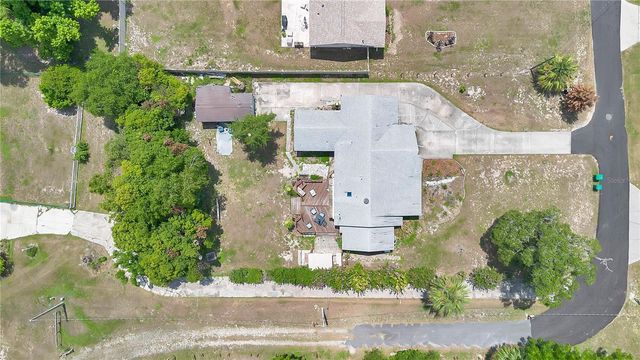 1420 E 8TH AVENUE, Mount Dora, FL 32757