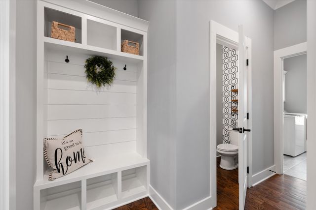 7822 Santos Dr, Murfreesboro, TN 37129