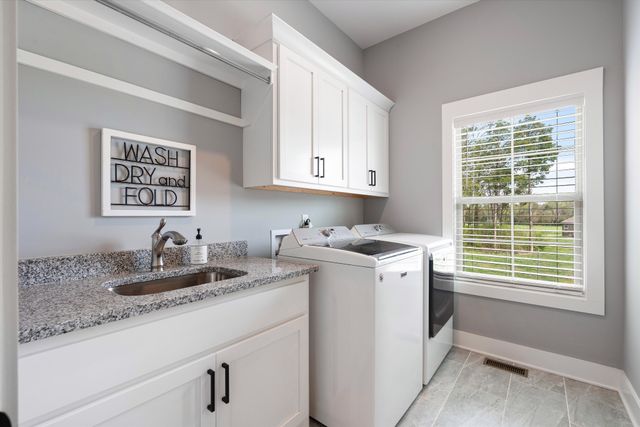 7822 Santos Dr, Murfreesboro, TN 37129