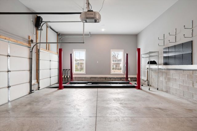 7822 Santos Dr, Murfreesboro, TN 37129